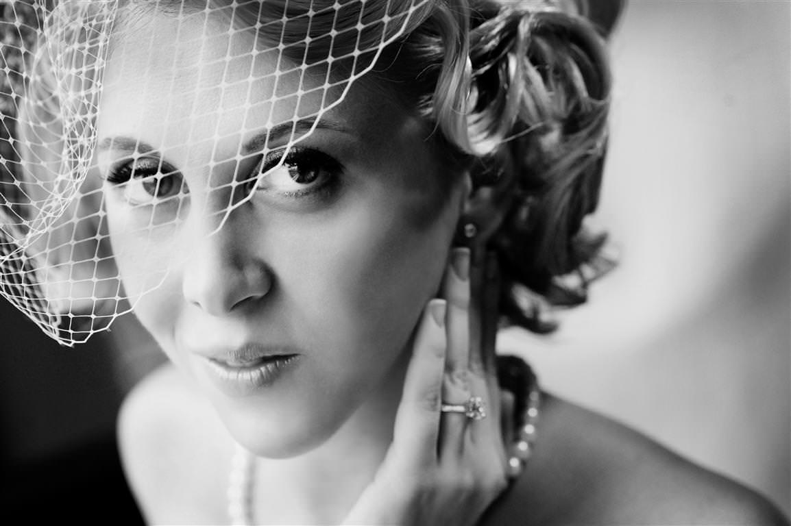 black white wedding photos bridal portrait beauty by lavimage montreal