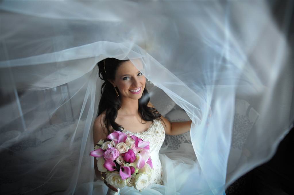 Bridal portrait  at the Golf St Raphael photographed by La V image wedding photographer montreal