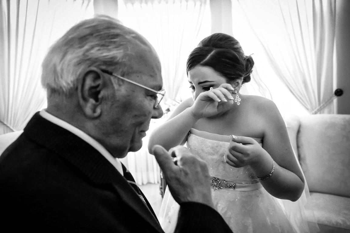 Parents at wedding-Bride and her father crying by La V image Montreal wedding photographer