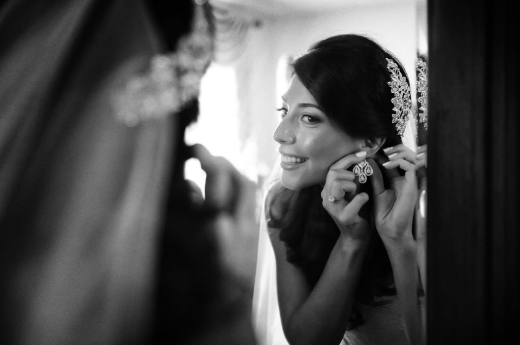 Bride Gets Ready Montreal wedding photographer ideas wedding dress Bride getting ready photos of the bride in the morning  bridesmaids natural moments